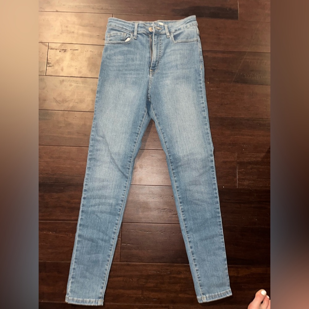 Light blue skinny jeans size 23 not worn at all